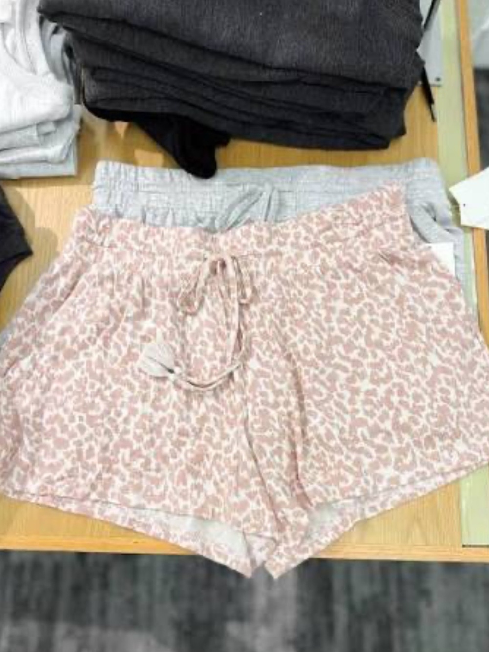 Stars above pink leopard printed lounge/pj shorts size xl have matching tee too